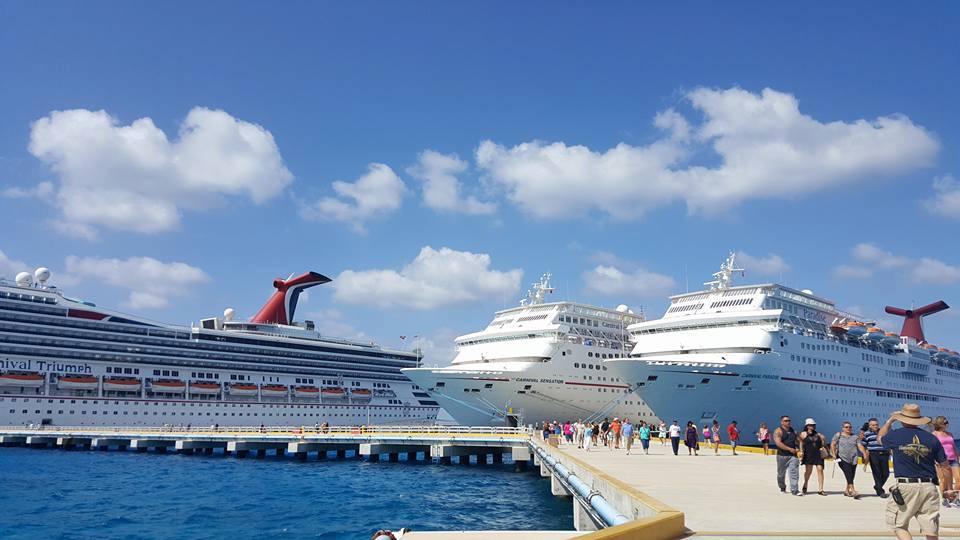 cruise-ships-docked-in-cozumel.jpg