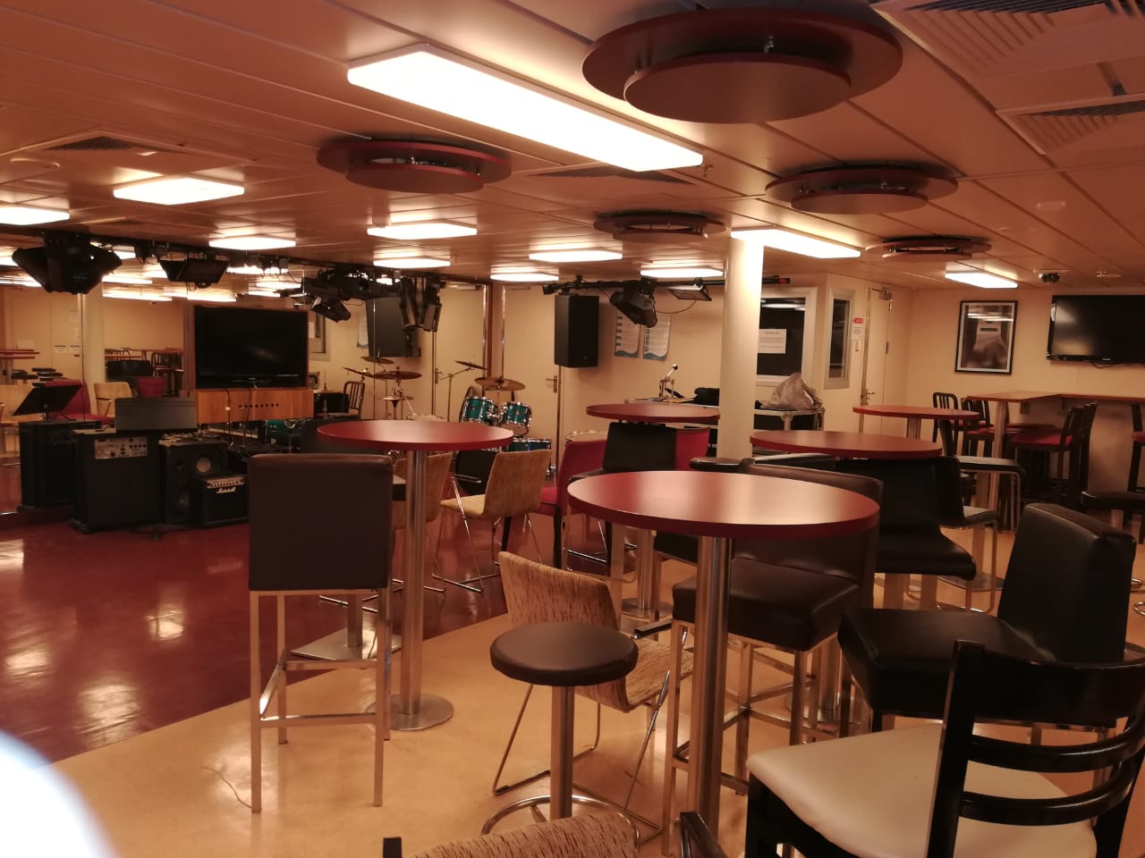 Inside the Crew Disco and Bar on Norwegian Breakaway.jpeg