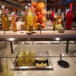 Aida-Prima-Crew-Restaurant-Juice-Station_0.jpg