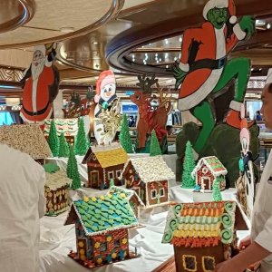 Majestic princess holiday decorations (9).jpg