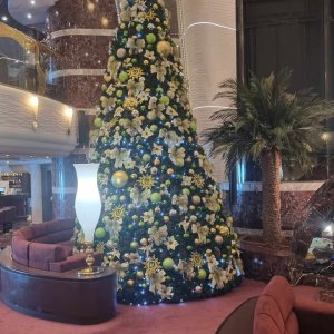 Christmas tree on MSC Splendida.jpg