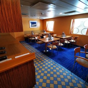 Officers-mess-on-Aida-Diva.jpg