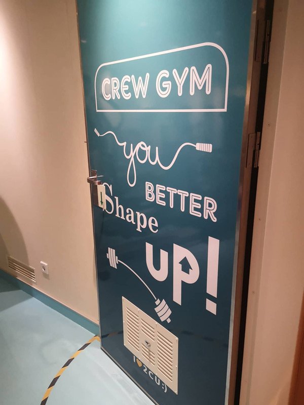 Media 'Aida-Prima-Crew-Gym-entrance-door.jpg' in album 'AIDAprima Crew  Areas'