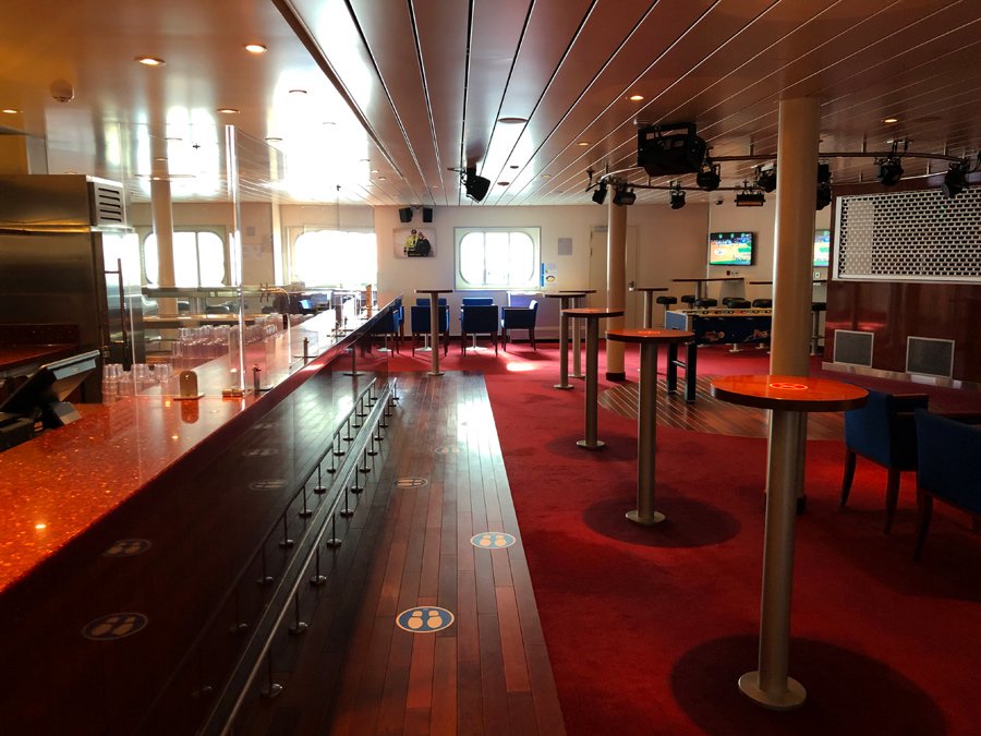 Media 'crew-bar-facility-Excellence-Helios-class-ship.jpg' in album 'Costa Smeralda Crew Areas'