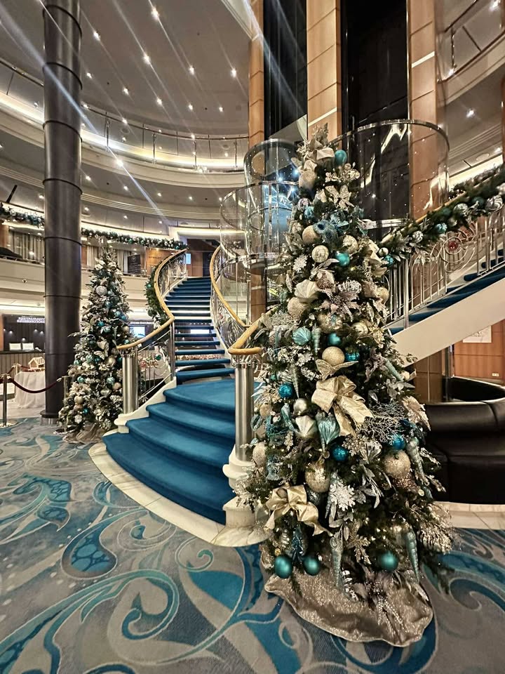 Norwegian Sky ship Christmas decorations.jpg